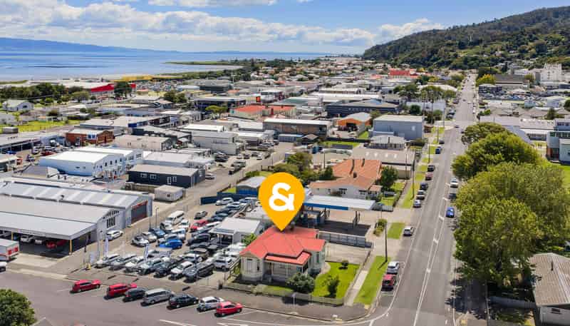 207 Richmond Street, Thames