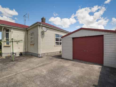 207 Richmond Street, Thames