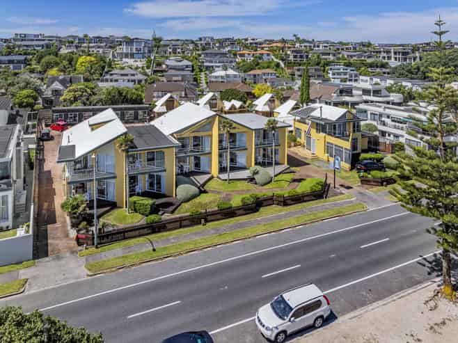Auckland’s Only True Beachfront Motel