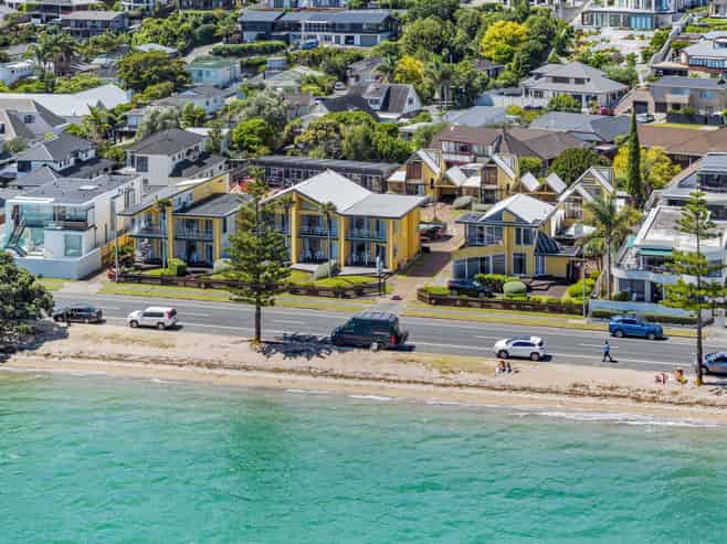 Auckland’s Only True Beachfront Motel