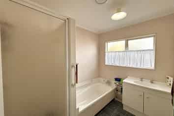 2/17 Garaway Street, Whakatane