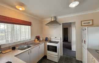 2/17 Garaway Street, Whakatane