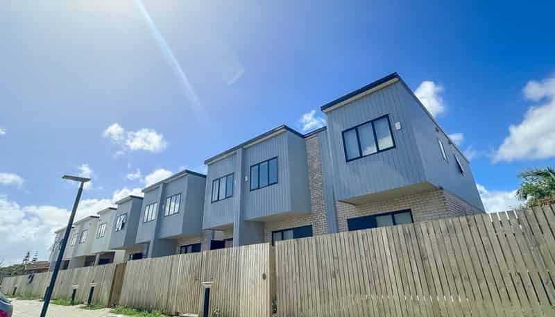 12 Aumarire Lane, Favona