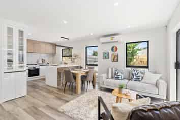 3/156 Coxhead Road, Manurewa