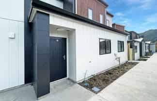 2/9 Main Road, Wainuiomata