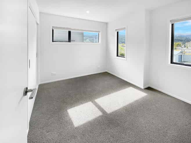 2/9 Main Road, Wainuiomata