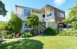 111 Russel Street, Gladstone