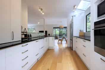 156 Laingholm Drive, Laingholm