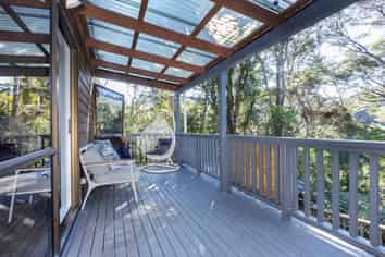 156 Laingholm Drive, Laingholm