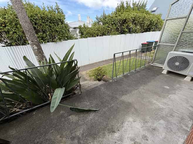 14a  Counsel Terrace, Mount Albert