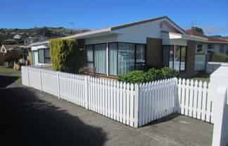 a/48 Oxford Street, Tawa