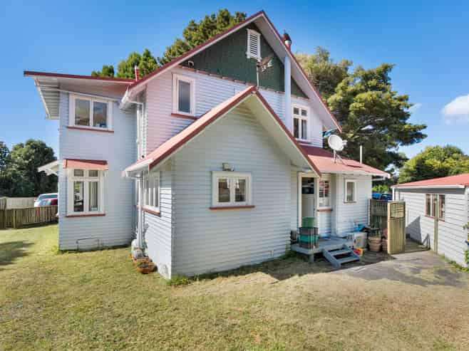 9 Swanson Road, Henderson