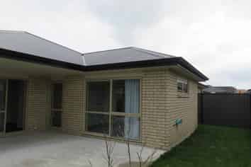 36 Saxbys Road, Glenview