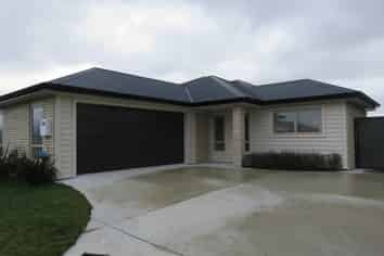 36 Saxbys Road, Glenview