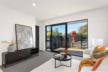 1/15 Silvester Street, Woolston