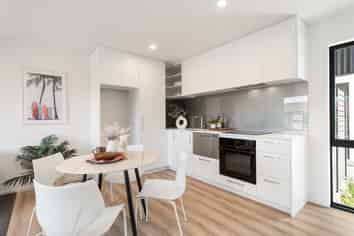 1/15 Silvester Street, Woolston