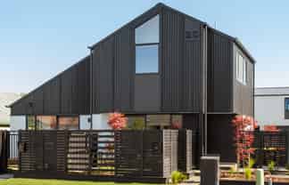 1/15 Silvester Street, Woolston