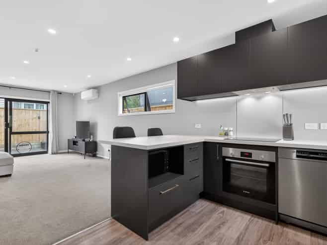 17/15 Brook Street, Waiwhetu