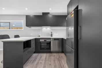 17/15 Brook Street, Waiwhetu