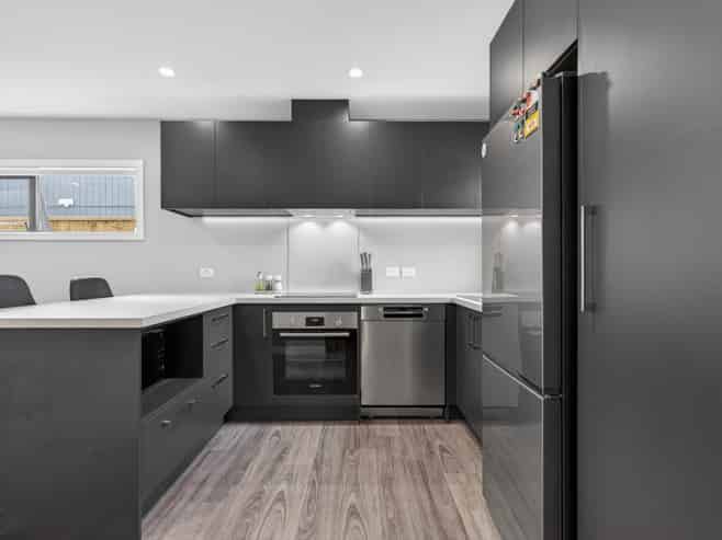17/15 Brook Street, Waiwhetu