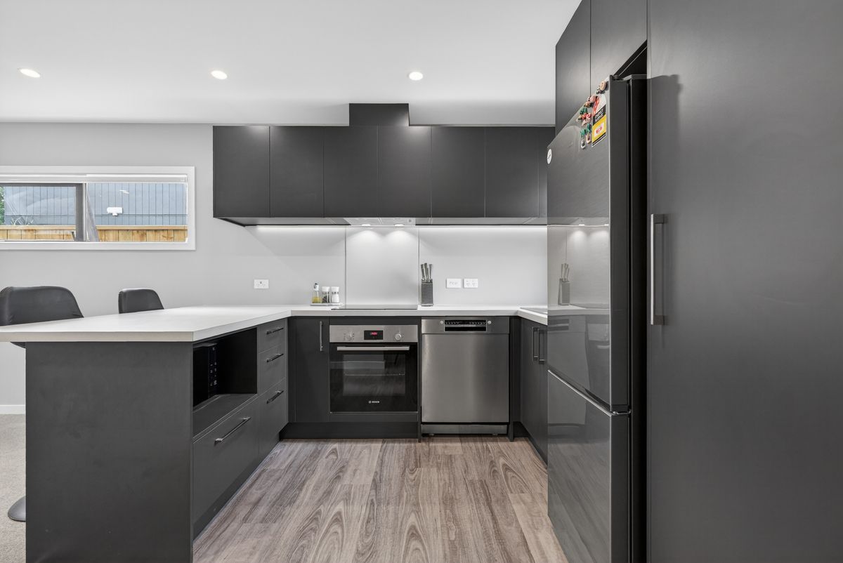 Bright and Modern Corner Townhouse - Ansicht 2