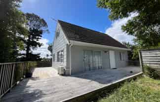 11 Telstar Place, Beach Haven