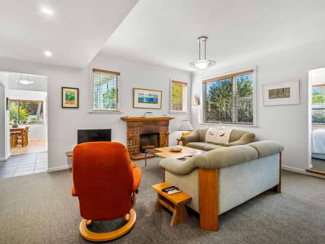 33 Dame Street, Waikouaiti