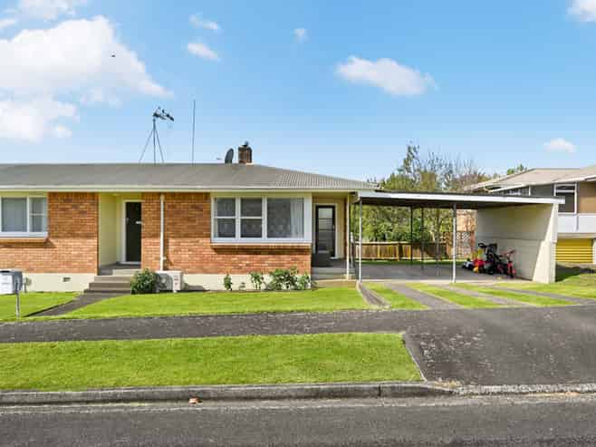 1A Christie Street, Forest Lake