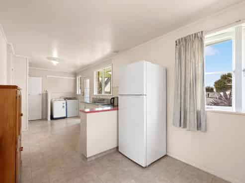 1A Christie Street, Forest Lake