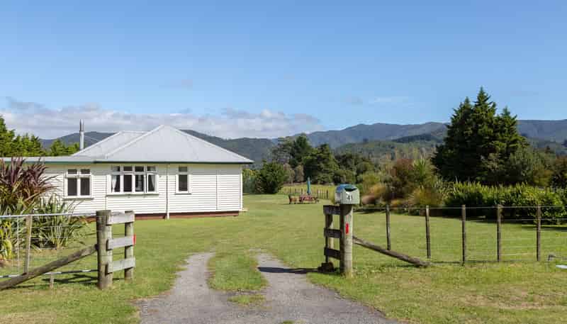 41 Boundary Road, Featherston