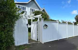 12A Kakariki Ave, Mount Eden