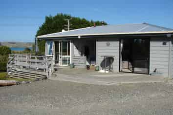 586 Niagara-Waikawa Road, Waikawa