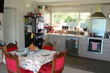 586 Niagara-Waikawa Road, Waikawa