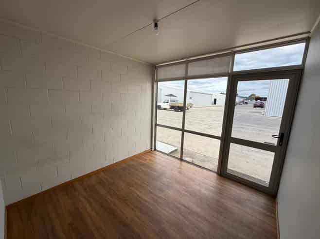 Tidy and Affordable Industrial Unit