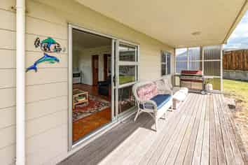 15 Nukumaru Parade, Waiinu Beach