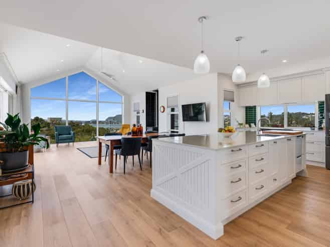 17 Azimuth Road, Tairua