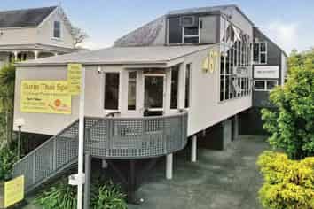 Wellness, Clinic or Office | College Hill