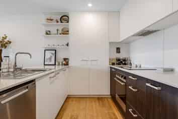 30/8 Thompson Park Road, Mount Wellington