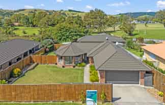 35 Cabeleigh Drive, Helensville