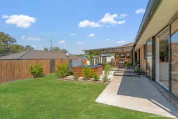 35 Cabeleigh Drive, Helensville