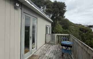 6A Kiriwai Road, Paremata