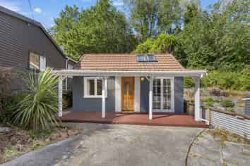 36 Hawkhurst Road, Lyttelton