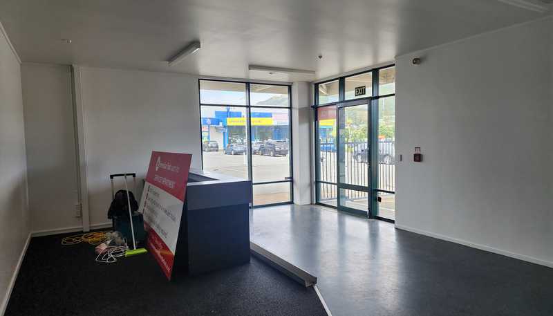 10 Titahi Bay Road, Porirua