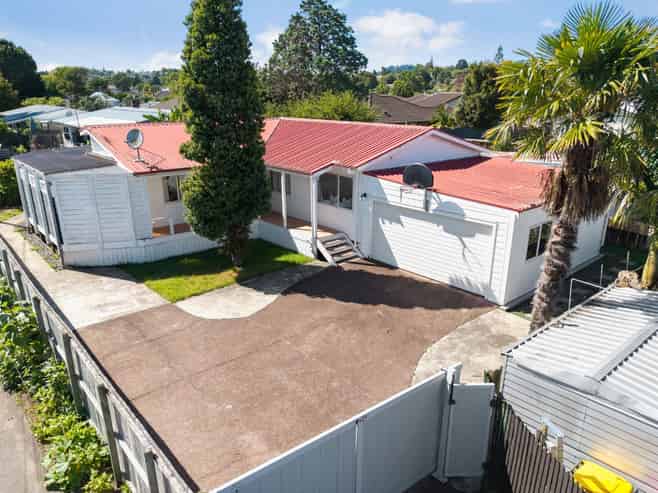 12B Rosier Road, Glen Eden