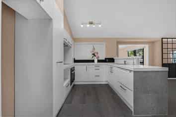 13 Sheralee Place, Bucklands Beach