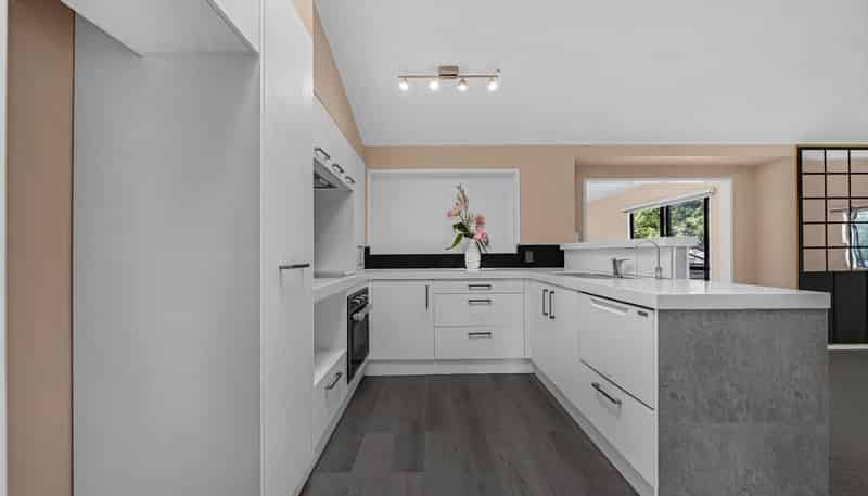 13 Sheralee Place, Bucklands Beach