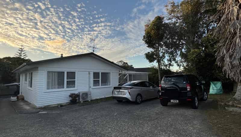 30 Kingdale Rd, Henderson