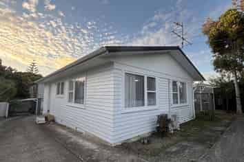 30 Kingdale Rd, Henderson