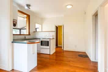 67 West Coast Road, Glen Eden