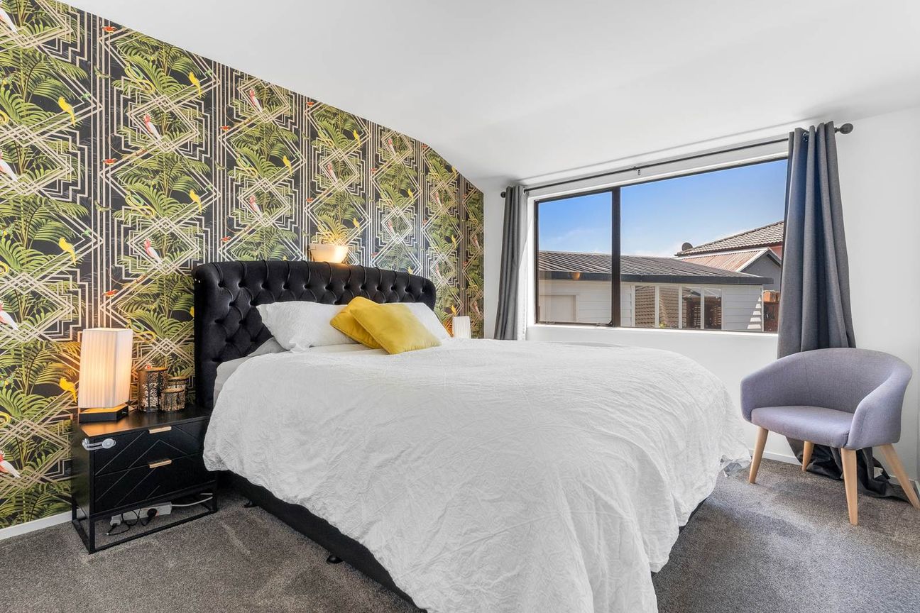Priced to Sell! Vendor Committed Elsewhere - Vista 4